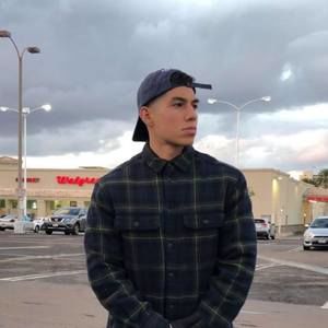 Meet your Posher, Federico